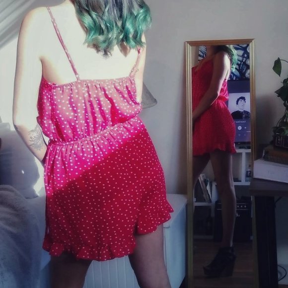 Red Polka-Dot Ruffle Romper SIZE M GUC! - Picture 8 of 9